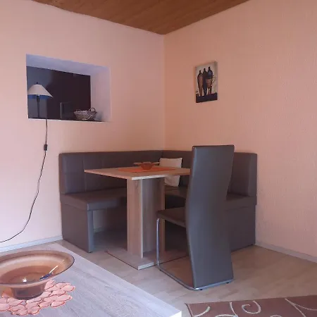 Hanneshof Apartment *